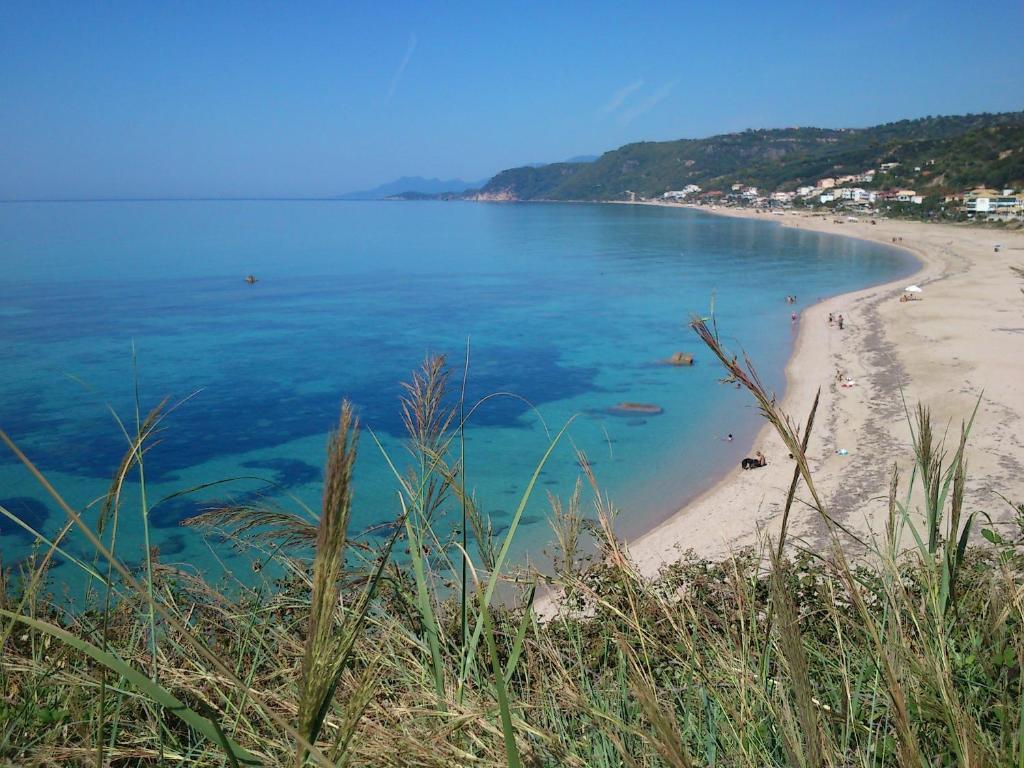 Palmina Mare Villa And Studios Paralia Vrachou Zewnętrze zdjęcie